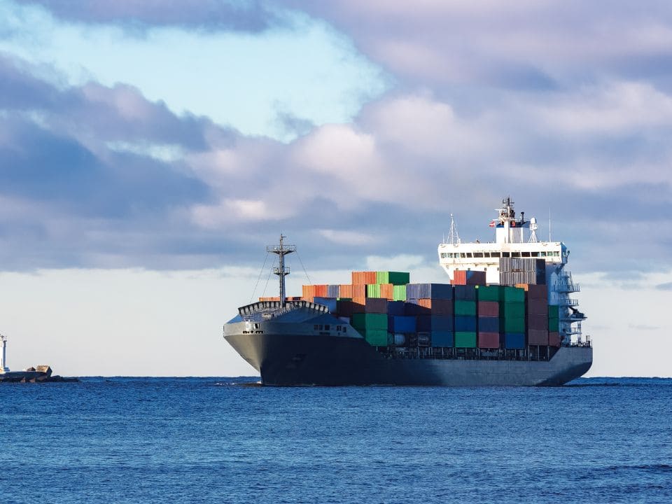 import export fos sur mer